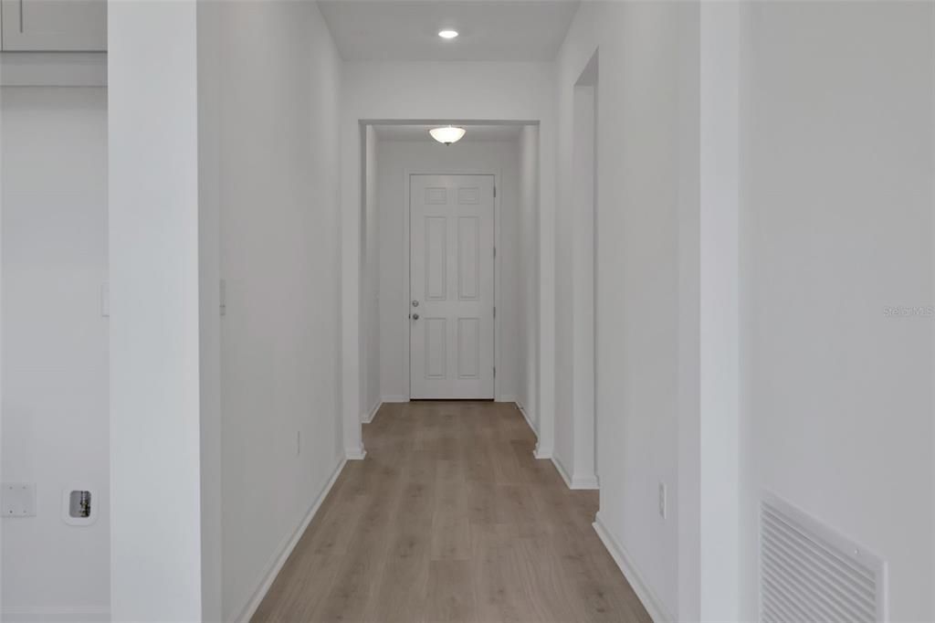En Venta: $364,990 (4 camas, 2 baños, 1938 Pies cuadrados)