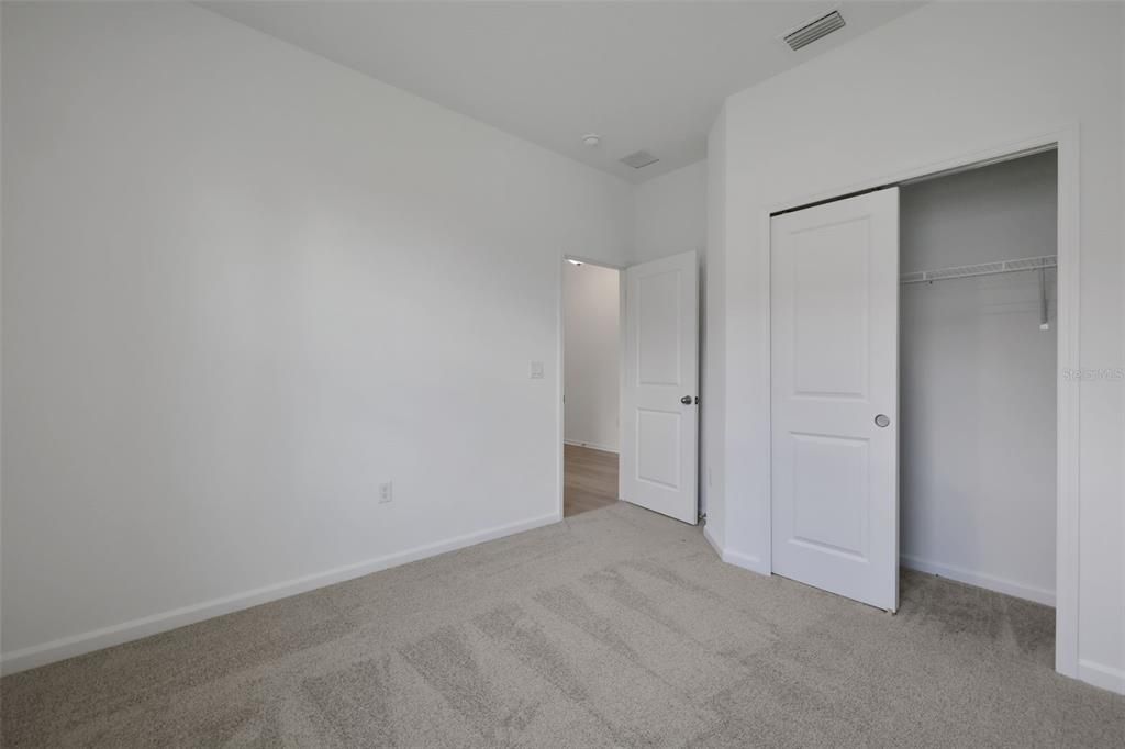 En Venta: $364,990 (4 camas, 2 baños, 1938 Pies cuadrados)