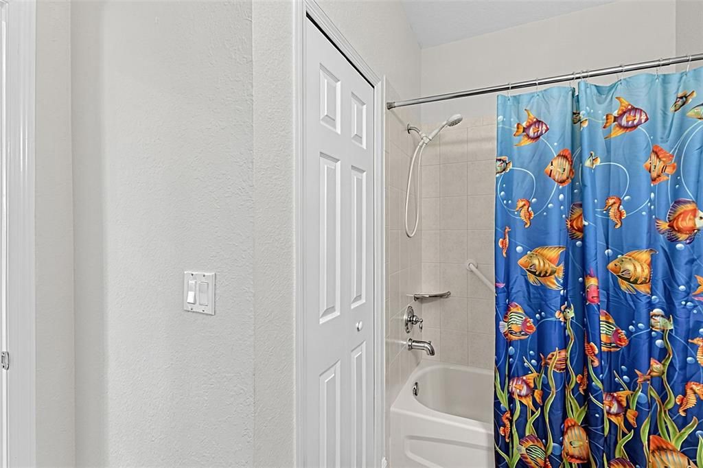 En Venta: $269,500 (3 camas, 2 baños, 1525 Pies cuadrados)