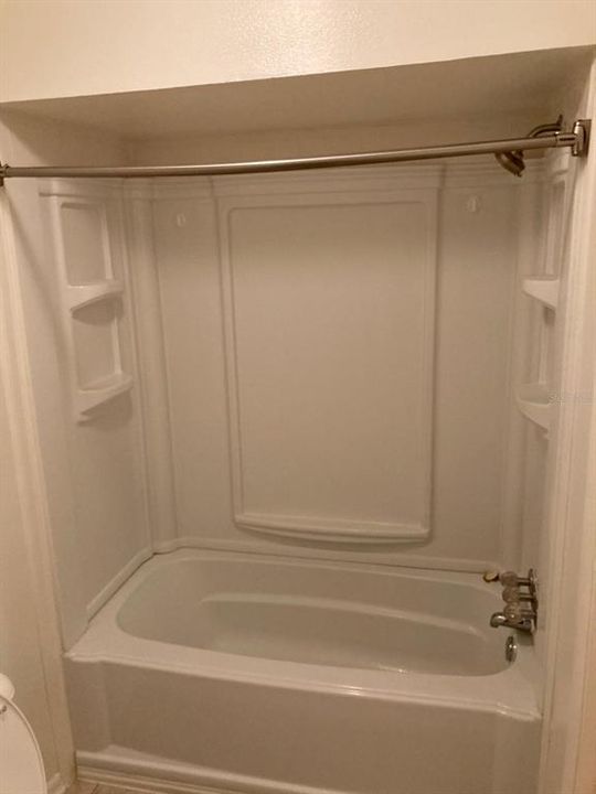 For Rent: $1,200 (1 beds, 1 baths, 785 Square Feet)
