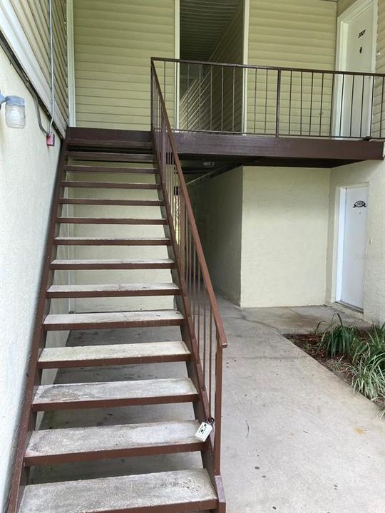 For Rent: $1,200 (1 beds, 1 baths, 785 Square Feet)