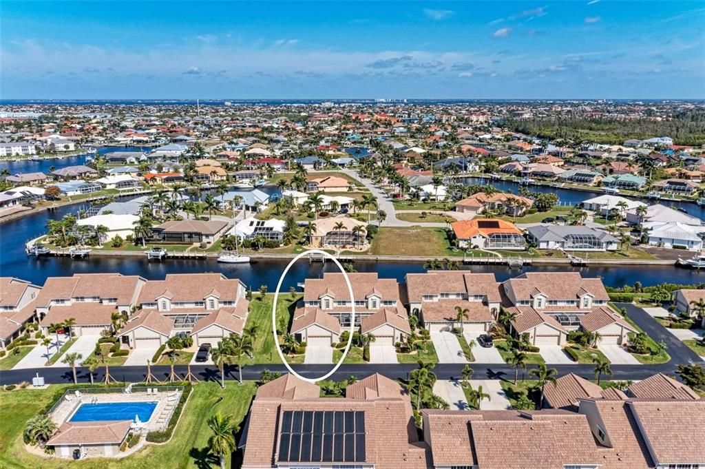Activo con contrato: $689,900 (3 camas, 2 baños, 2224 Pies cuadrados)