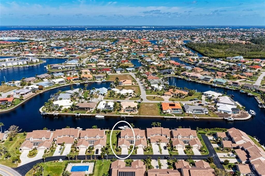 Activo con contrato: $689,900 (3 camas, 2 baños, 2224 Pies cuadrados)