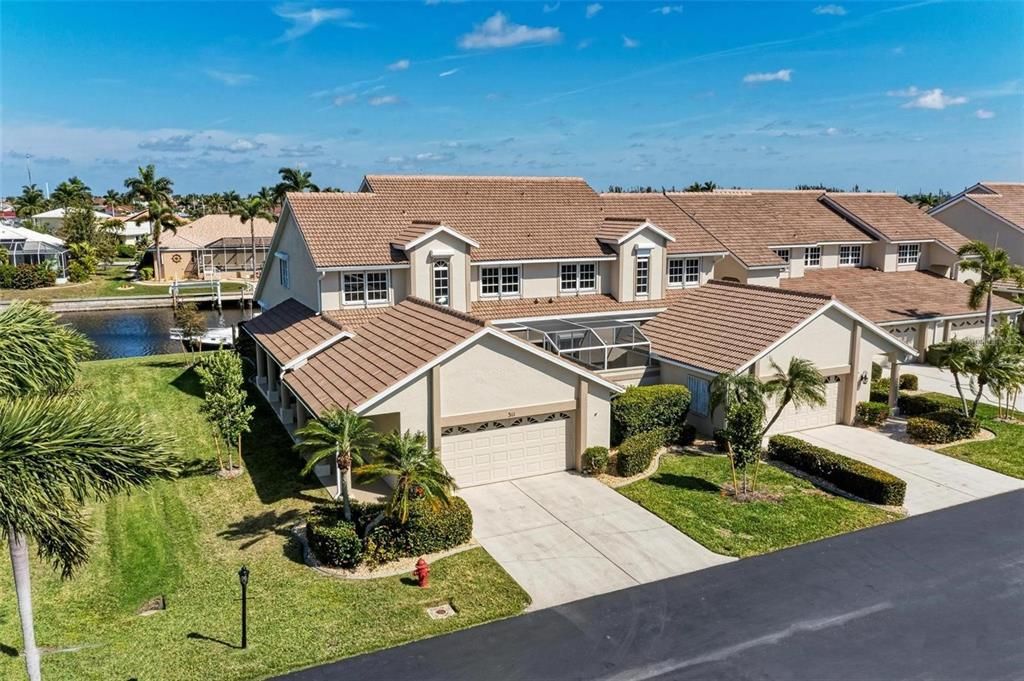 Activo con contrato: $689,900 (3 camas, 2 baños, 2224 Pies cuadrados)