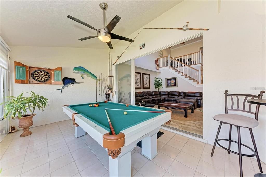 Activo con contrato: $689,900 (3 camas, 2 baños, 2224 Pies cuadrados)