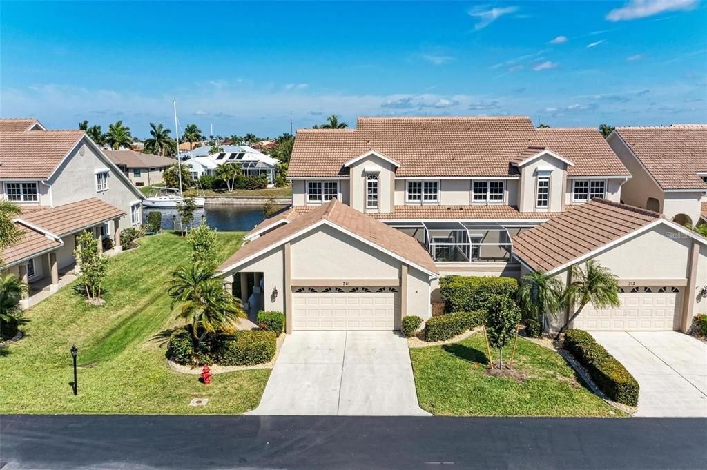 Activo con contrato: $689,900 (3 camas, 2 baños, 2224 Pies cuadrados)
