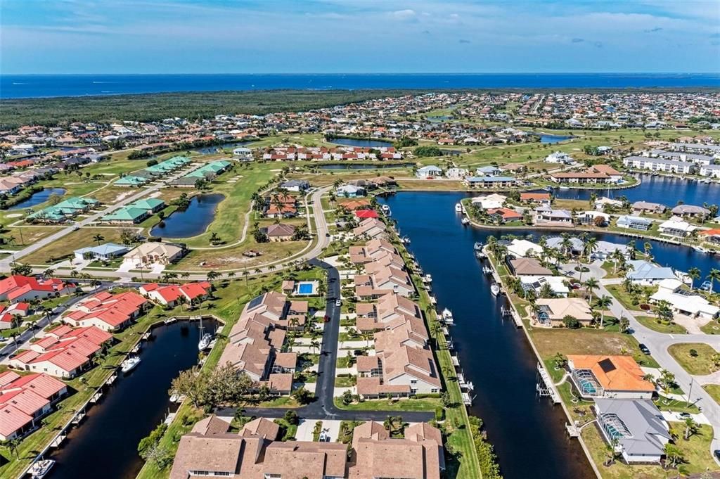 Activo con contrato: $689,900 (3 camas, 2 baños, 2224 Pies cuadrados)