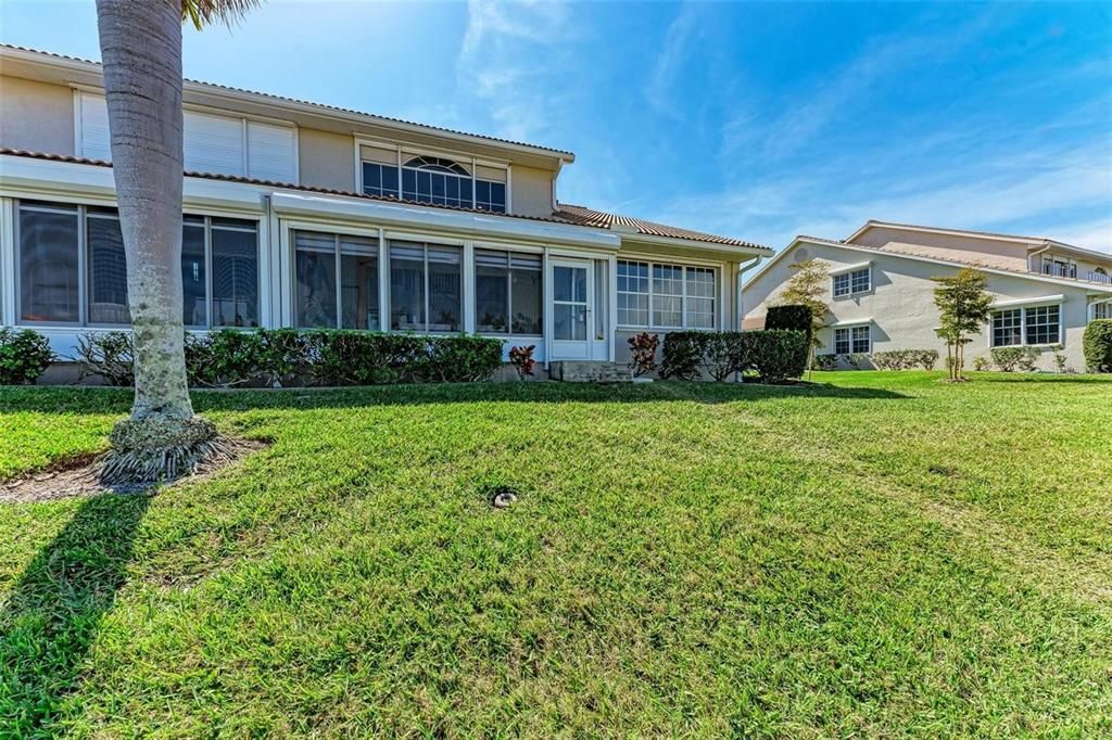 Activo con contrato: $689,900 (3 camas, 2 baños, 2224 Pies cuadrados)