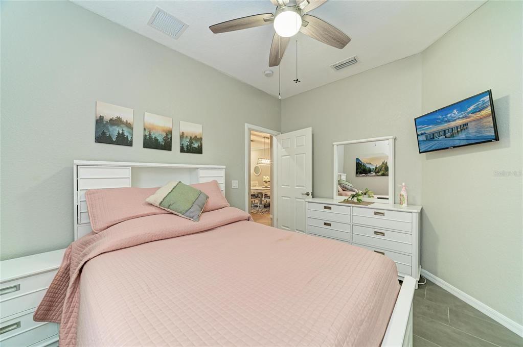 En Venta: $335,000 (3 camas, 2 baños, 1416 Pies cuadrados)