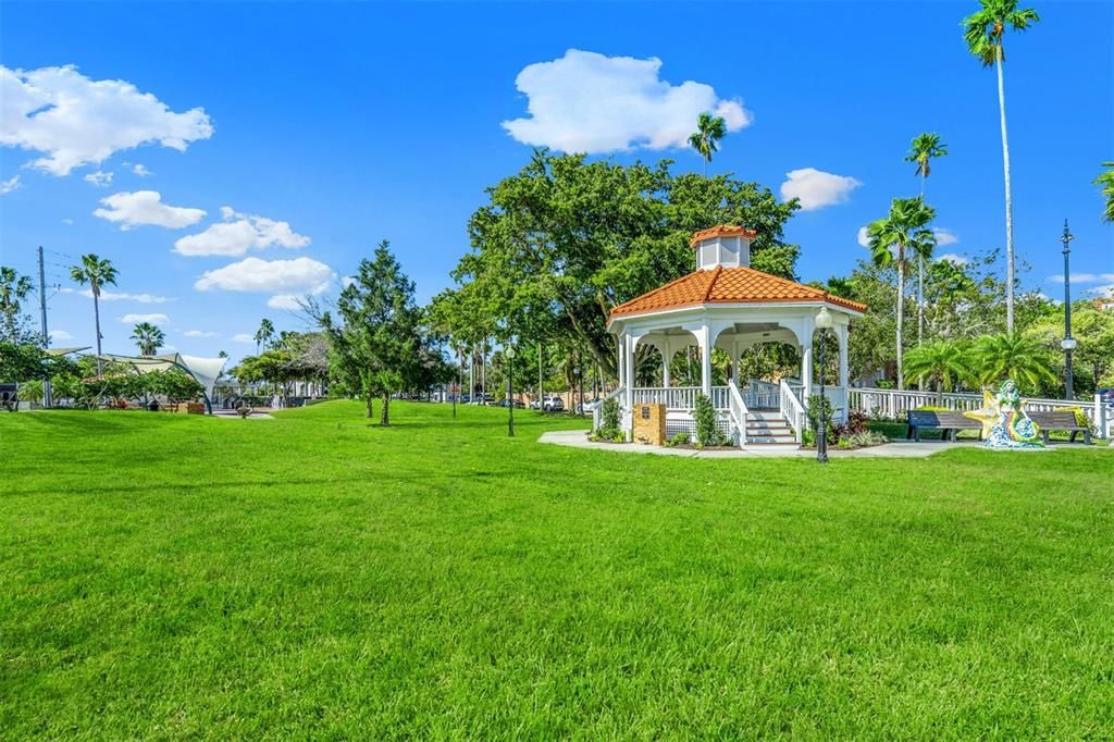 En Venta: $335,000 (3 camas, 2 baños, 1416 Pies cuadrados)