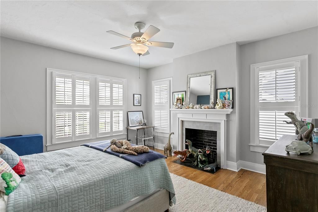 For Sale: $2,450,000 (5 beds, 2 baths, 3318 Square Feet)