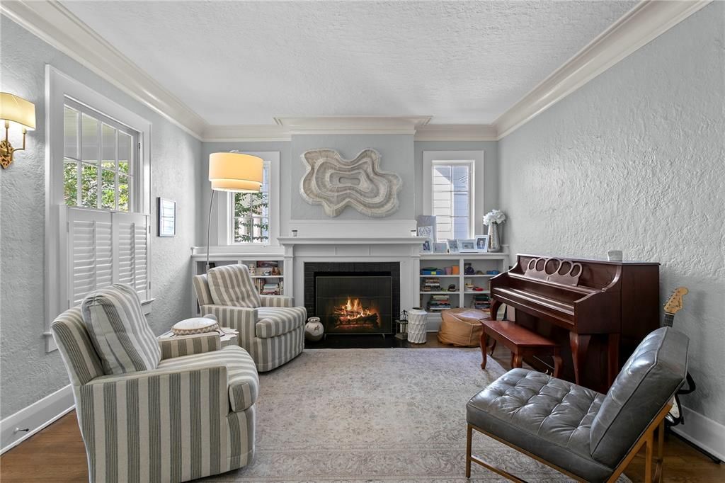 For Sale: $2,450,000 (5 beds, 2 baths, 3318 Square Feet)