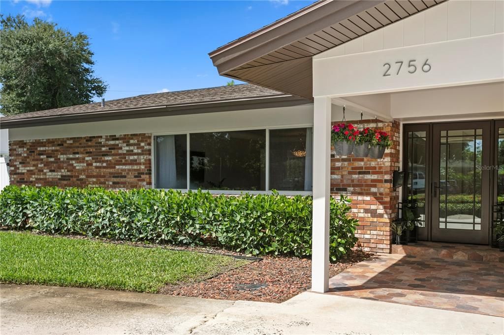 For Sale: $750,000 (4 beds, 2 baths, 2283 Square Feet)