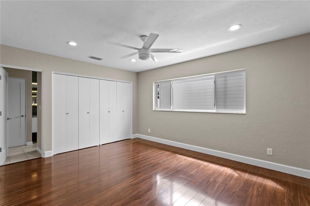 For Sale: $750,000 (4 beds, 2 baths, 2283 Square Feet)