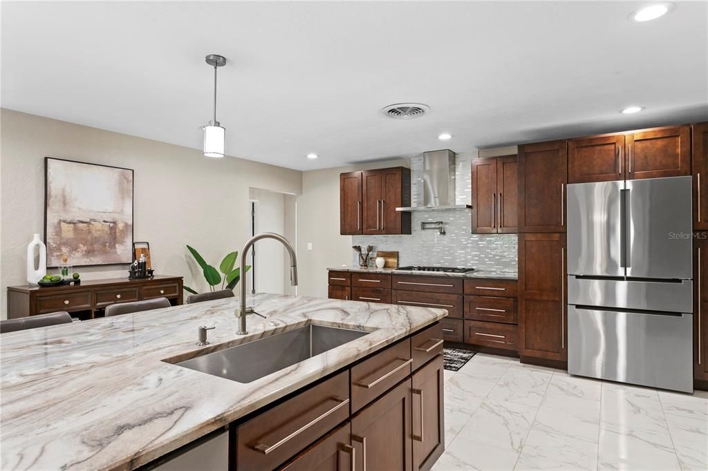 For Sale: $750,000 (4 beds, 2 baths, 2283 Square Feet)