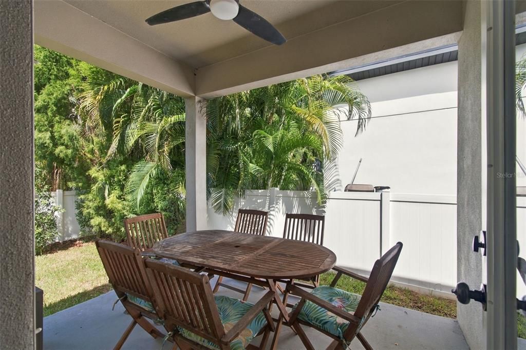 En Venta: $765,000 (4 camas, 3 baños, 2668 Pies cuadrados)