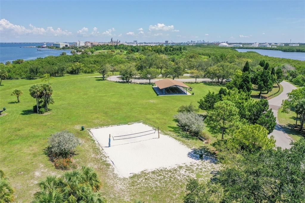 En Venta: $765,000 (4 camas, 3 baños, 2668 Pies cuadrados)