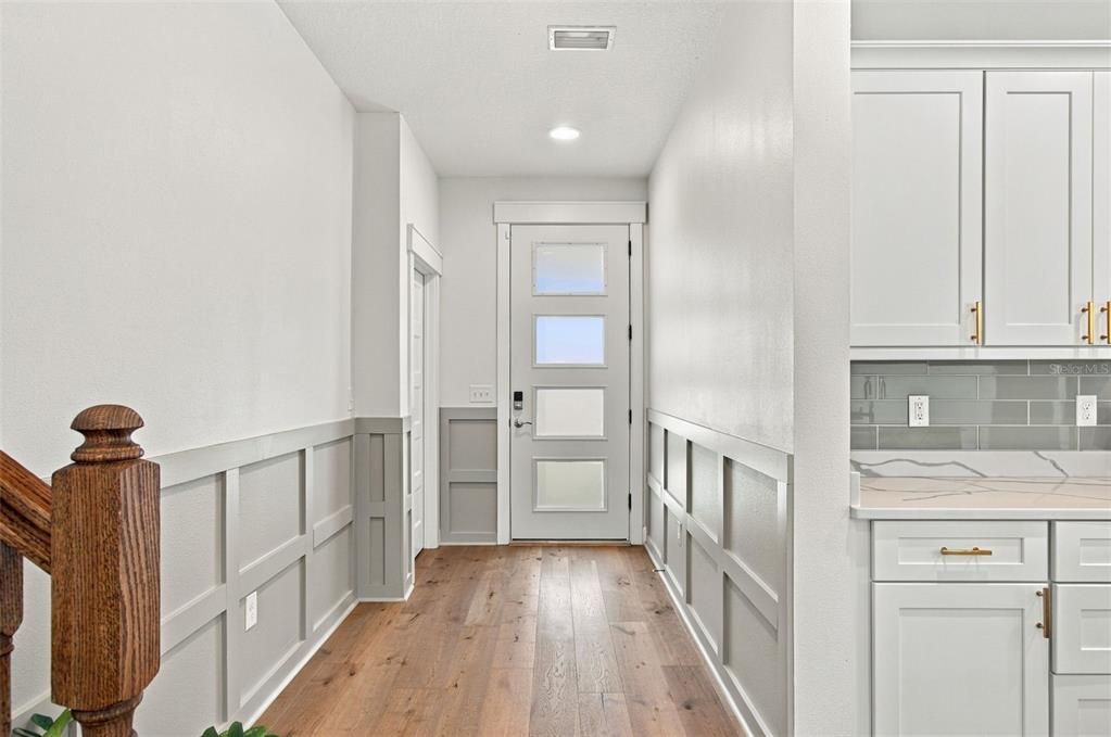 En Venta: $765,000 (4 camas, 3 baños, 2668 Pies cuadrados)
