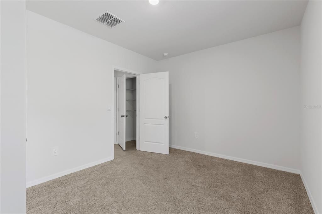 For Rent: $2,490 (5 beds, 3 baths, 2508 Square Feet)