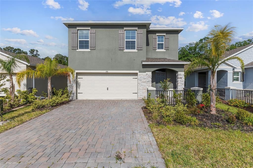 For Rent: $2,490 (5 beds, 3 baths, 2508 Square Feet)