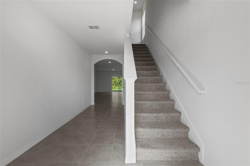 For Rent: $2,490 (5 beds, 3 baths, 2508 Square Feet)