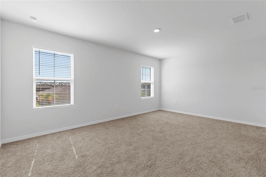 For Rent: $2,490 (5 beds, 3 baths, 2508 Square Feet)