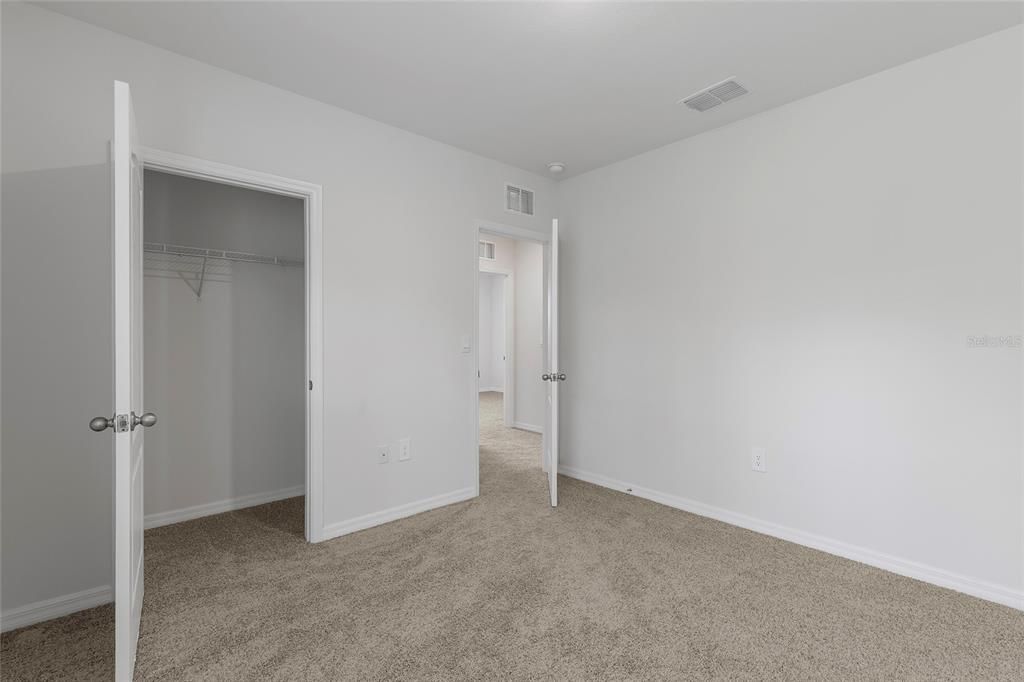 For Rent: $2,490 (5 beds, 3 baths, 2508 Square Feet)