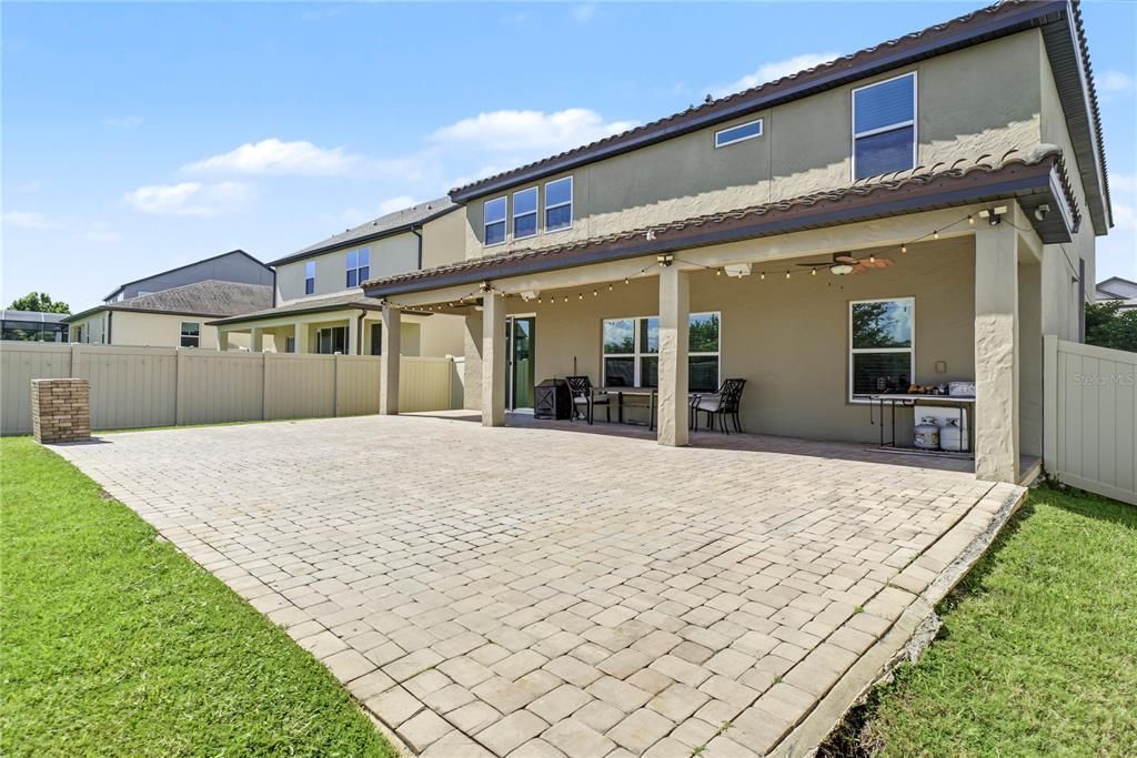 En Venta: $730,000 (5 camas, 3 baños, 3430 Pies cuadrados)