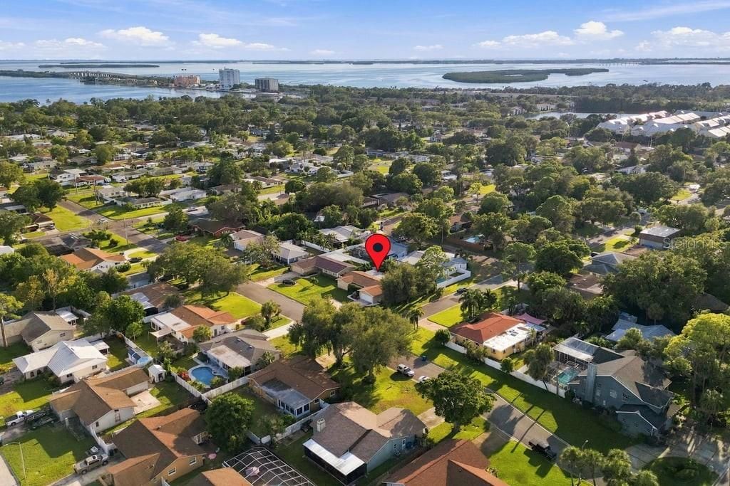 Activo con contrato: $599,000 (3 camas, 2 baños, 1825 Pies cuadrados)