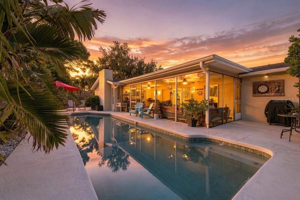 Activo con contrato: $599,000 (3 camas, 2 baños, 1825 Pies cuadrados)