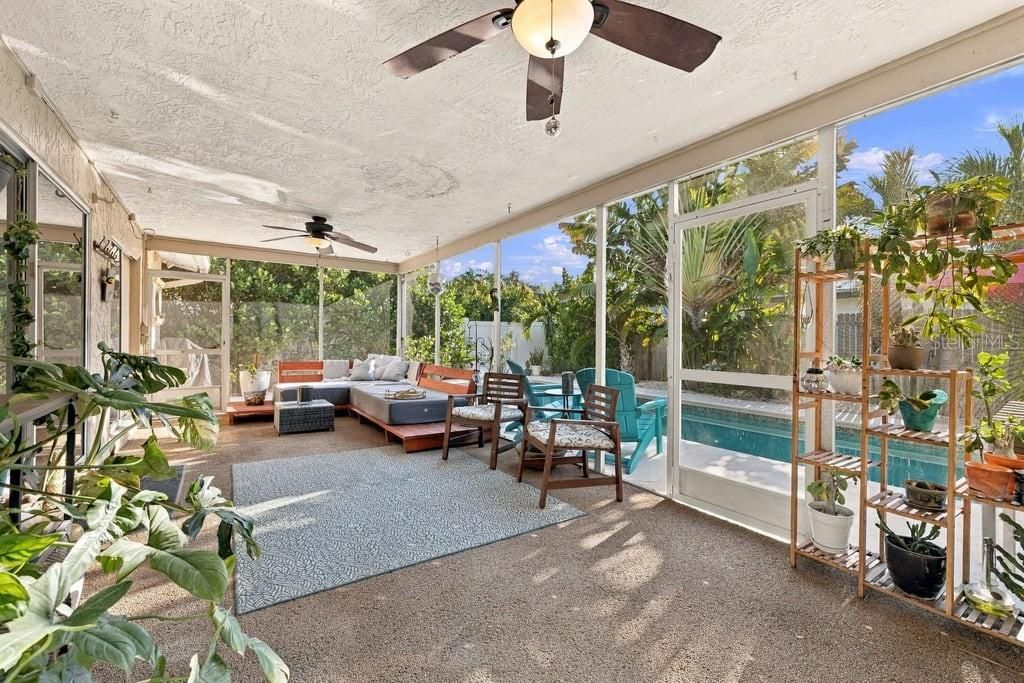 Activo con contrato: $599,000 (3 camas, 2 baños, 1825 Pies cuadrados)