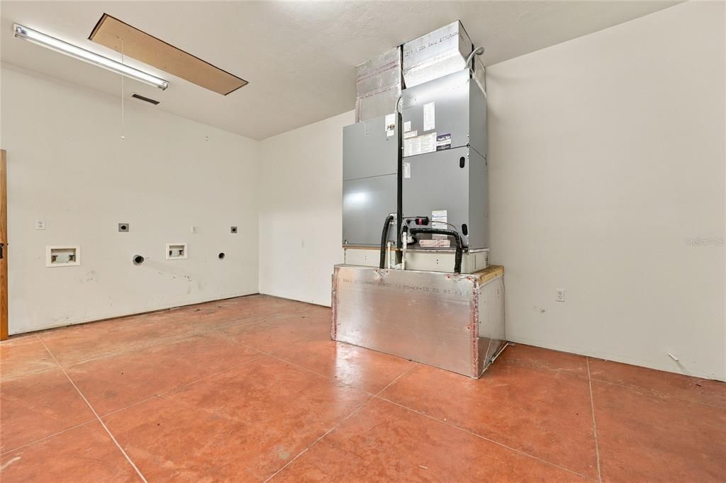 En Venta: $850,000 (5 camas, 2 baños, 4800 Pies cuadrados)