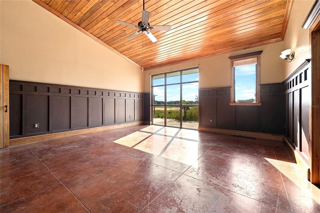 En Venta: $850,000 (5 camas, 2 baños, 4800 Pies cuadrados)