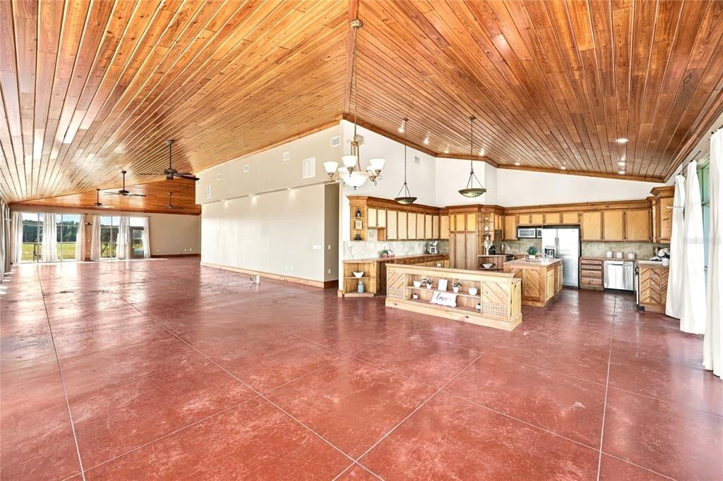 En Venta: $850,000 (5 camas, 2 baños, 4800 Pies cuadrados)