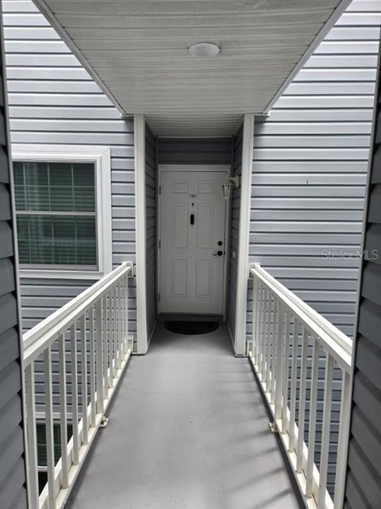 For Rent: $2,100 (2 beds, 1 baths, 740 Square Feet)