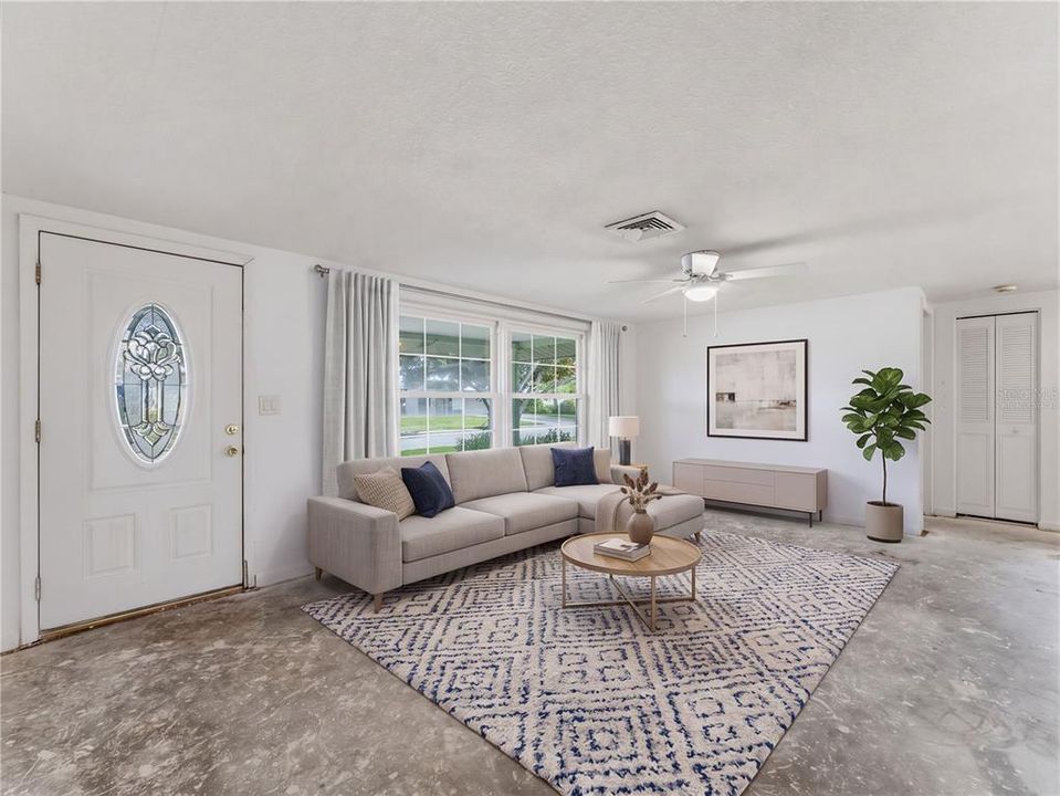 Active With Contract: $224,950 (3 beds, 2 baths, 1315 Square Feet)