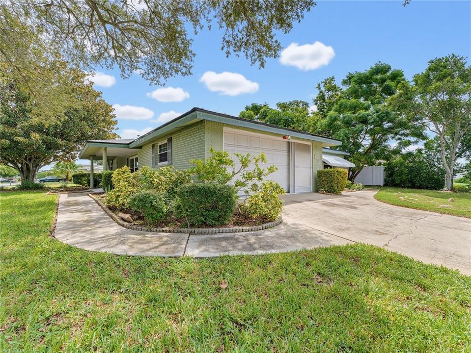 Active With Contract: $224,950 (3 beds, 2 baths, 1315 Square Feet)