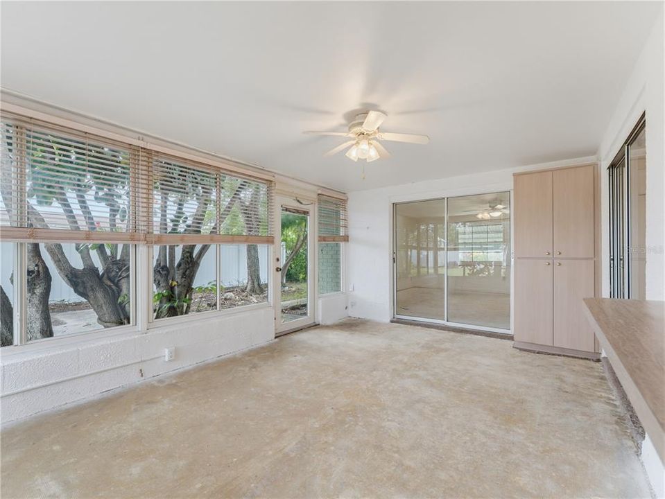 Active With Contract: $224,950 (3 beds, 2 baths, 1315 Square Feet)