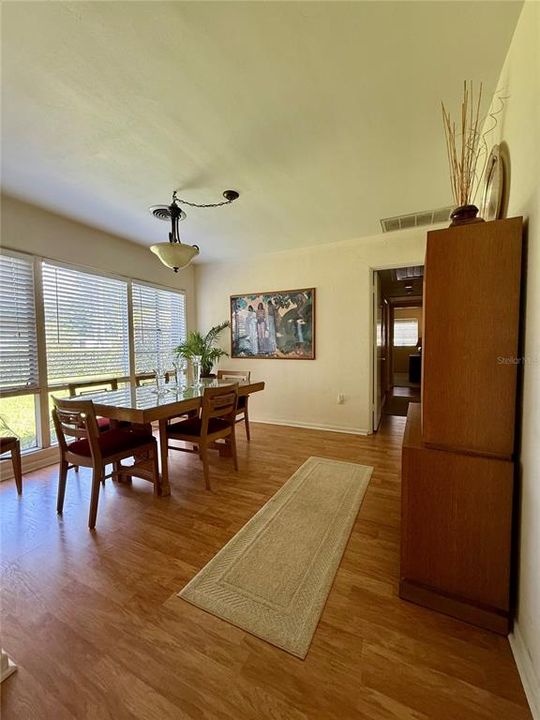 En Venta: $439,900 (3 camas, 2 baños, 1873 Pies cuadrados)