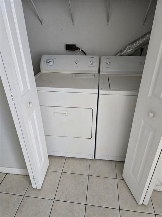 В аренду: $2,000 (3 спален, 2 ванн, 1352 Квадратных фут)
