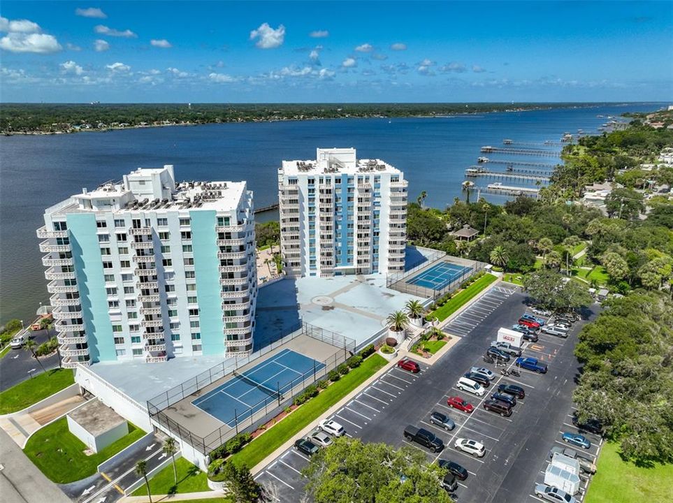 На продажу: $149,999 (1 спален, 1 ванн, 864 Квадратных фут)