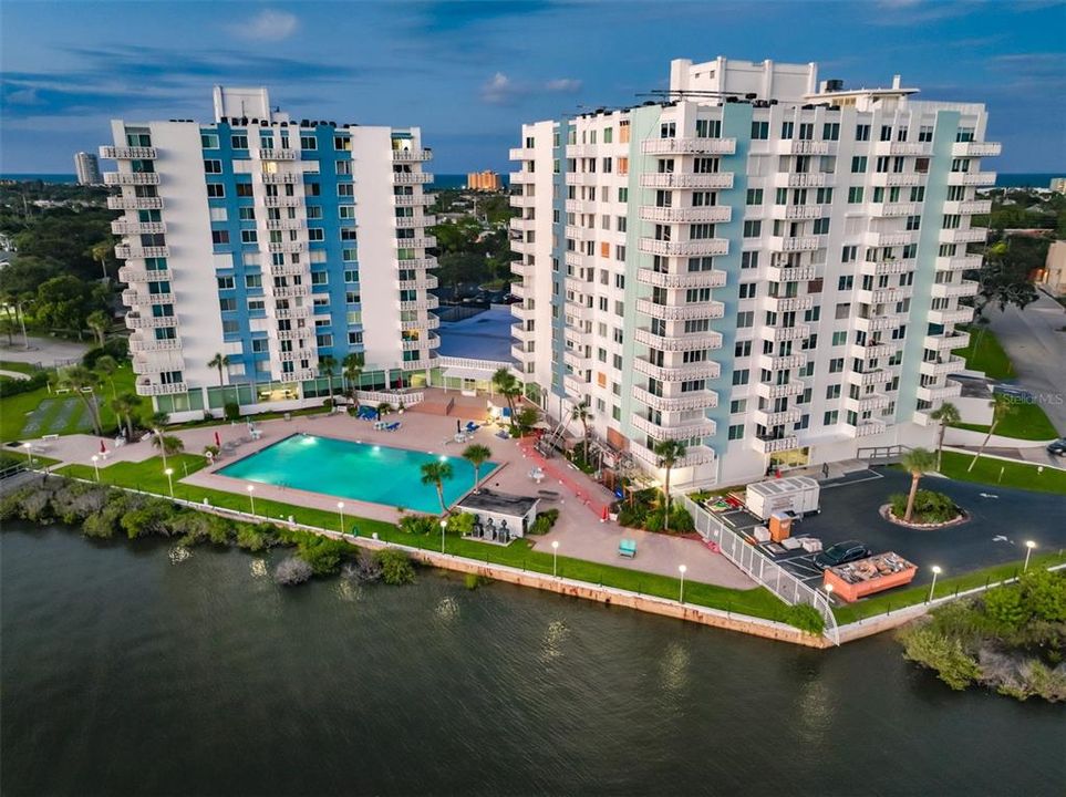 На продажу: $149,999 (1 спален, 1 ванн, 864 Квадратных фут)