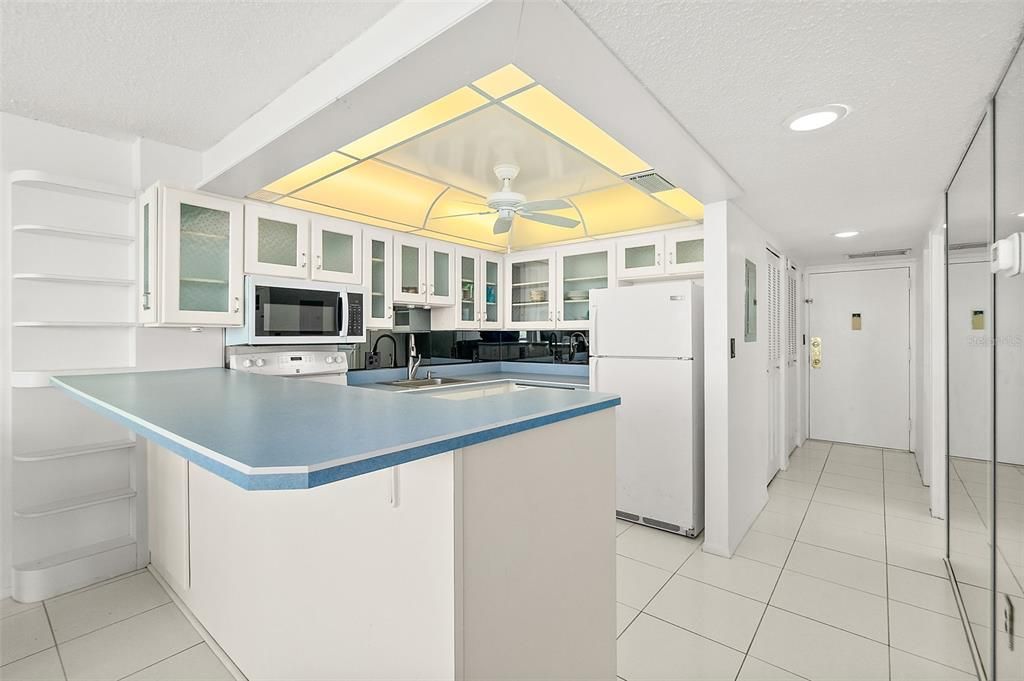 На продажу: $149,999 (1 спален, 1 ванн, 864 Квадратных фут)