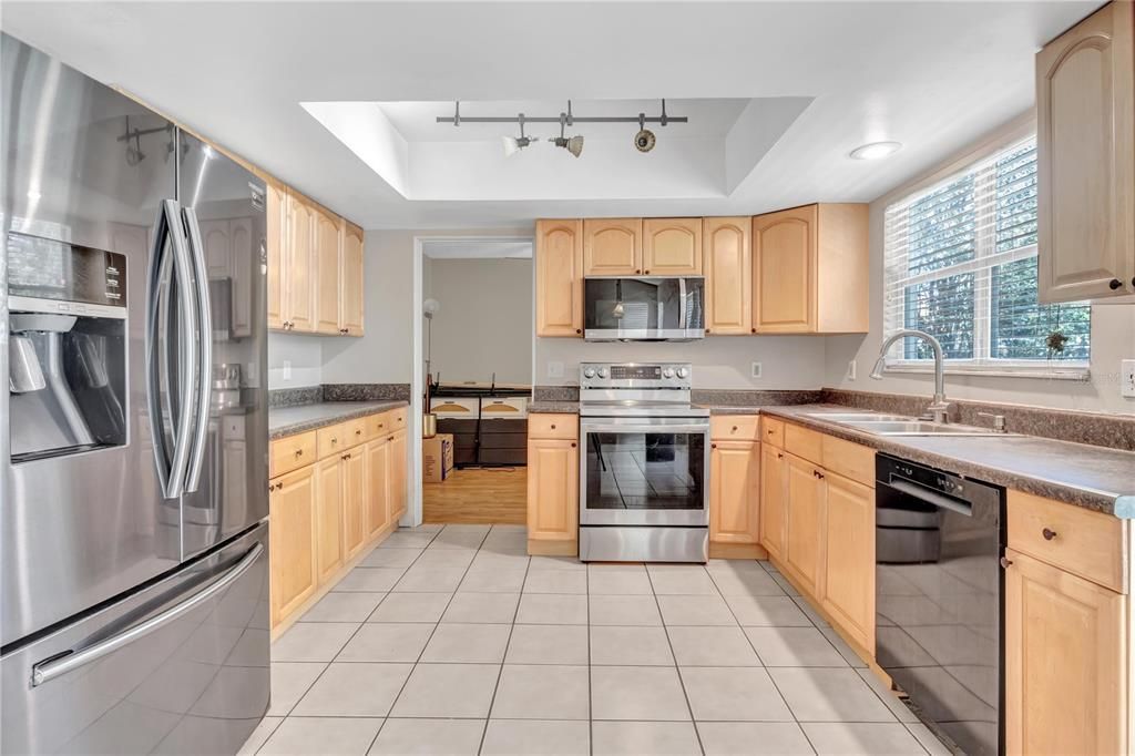 : $399,700 (3 camas, 3 baños, 1671 Pies cuadrados)