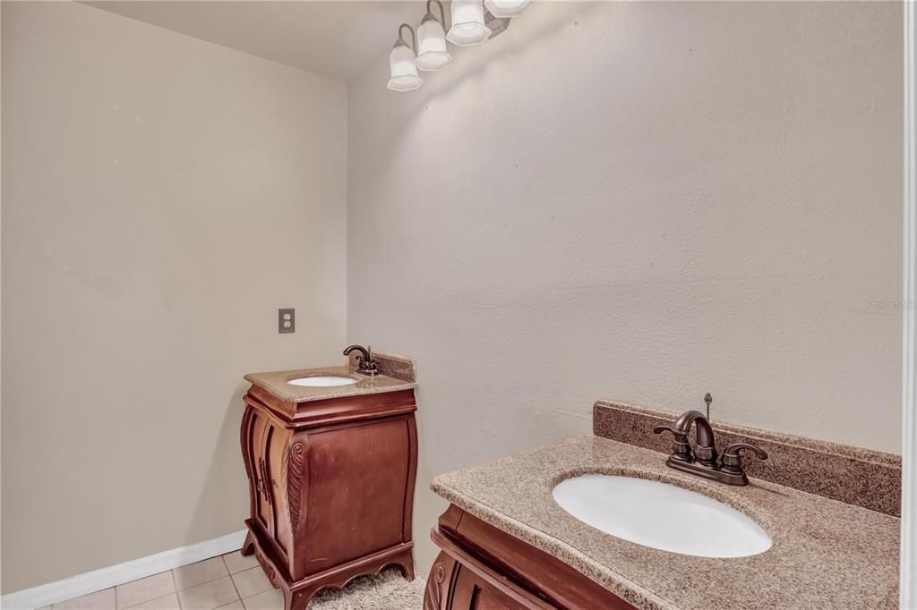 : $399,700 (3 camas, 3 baños, 1671 Pies cuadrados)
