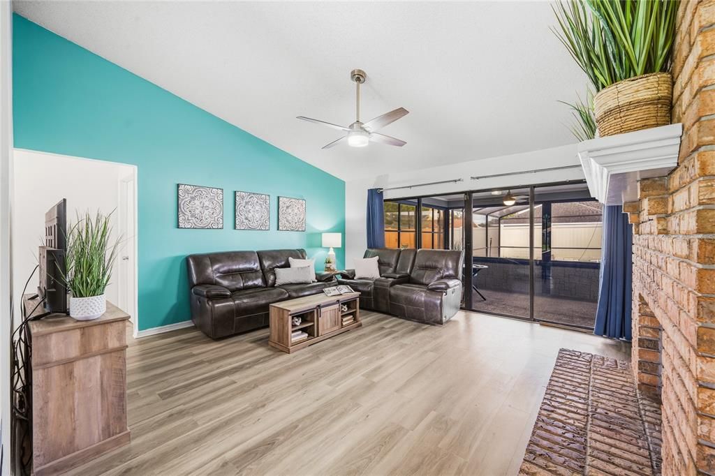 En Venta: $367,500 (3 camas, 2 baños, 1839 Pies cuadrados)