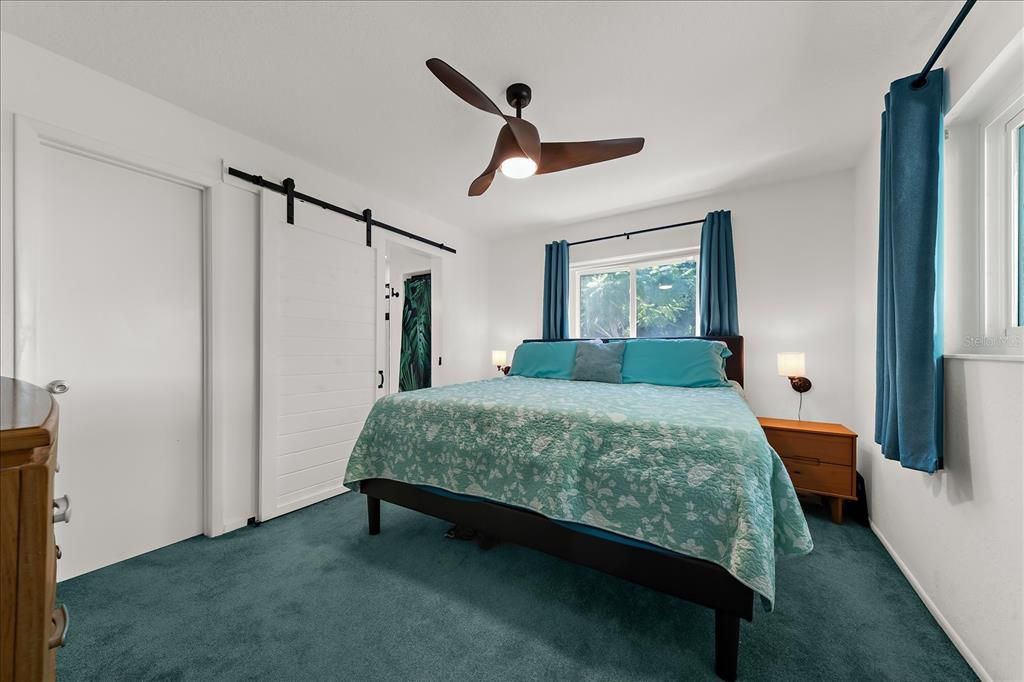 For Sale: $340,000 (2 beds, 2 baths, 1117 Square Feet)