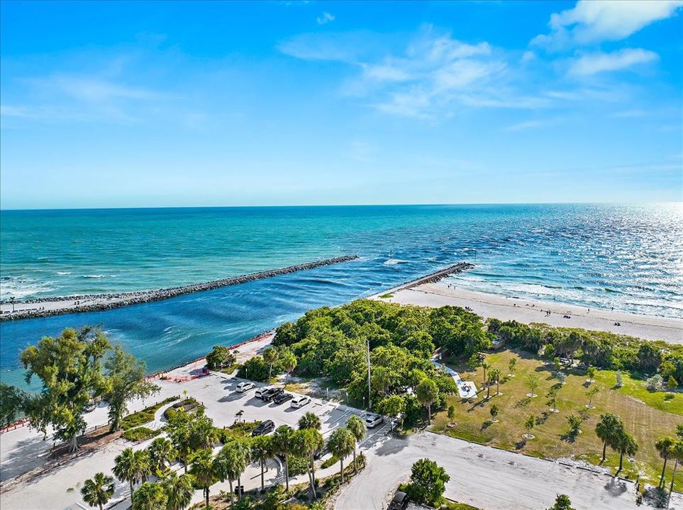 For Sale: $340,000 (2 beds, 2 baths, 1117 Square Feet)