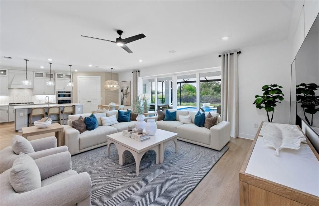 For Sale: $1,024,387 (5 beds, 5 baths, 4287 Square Feet)
