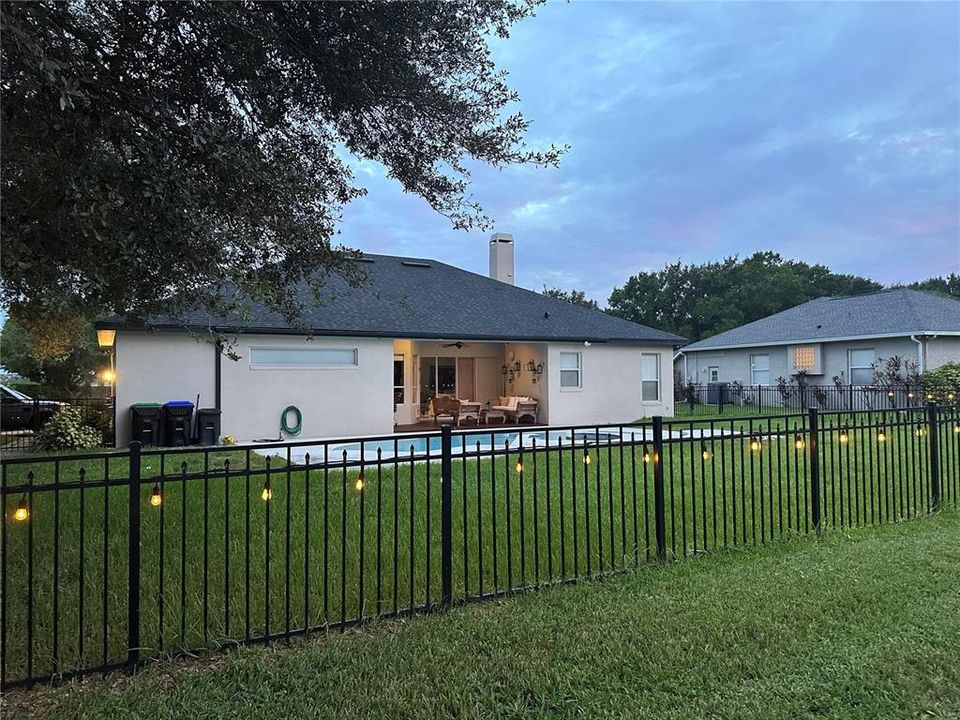 En Venta: $730,000 (4 camas, 3 baños, 2108 Pies cuadrados)
